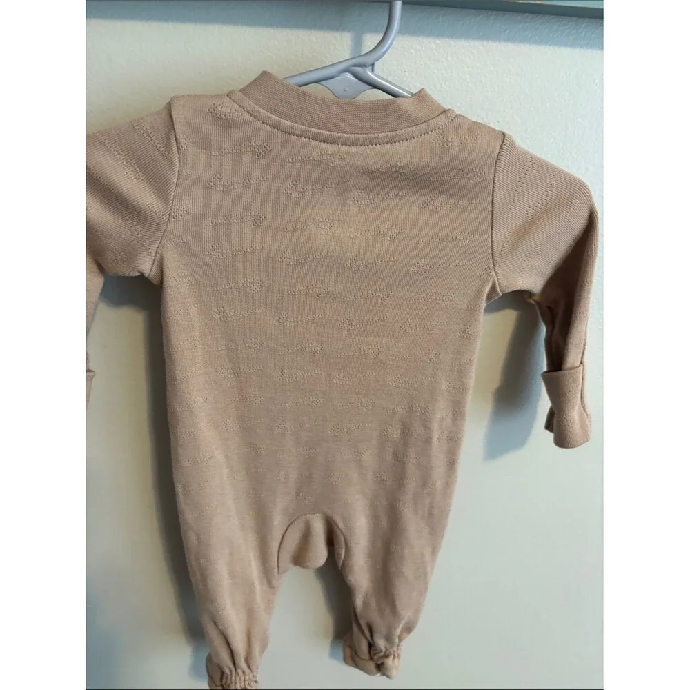 Nike Tan Zip-Front Footed Sleeper size newborn